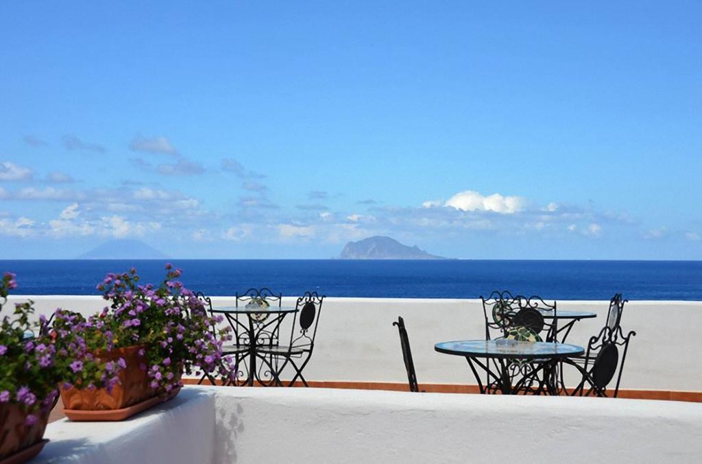 Hotel Punta Barone Santa Marina Salina Dış mekan fotoğraf