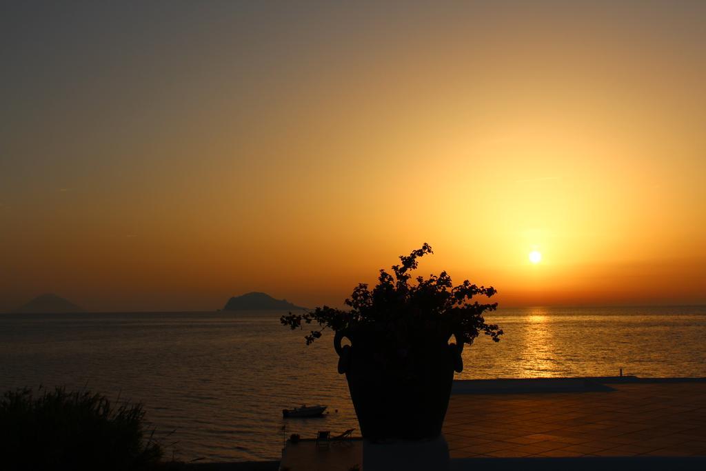 Hotel Punta Barone Santa Marina Salina Dış mekan fotoğraf